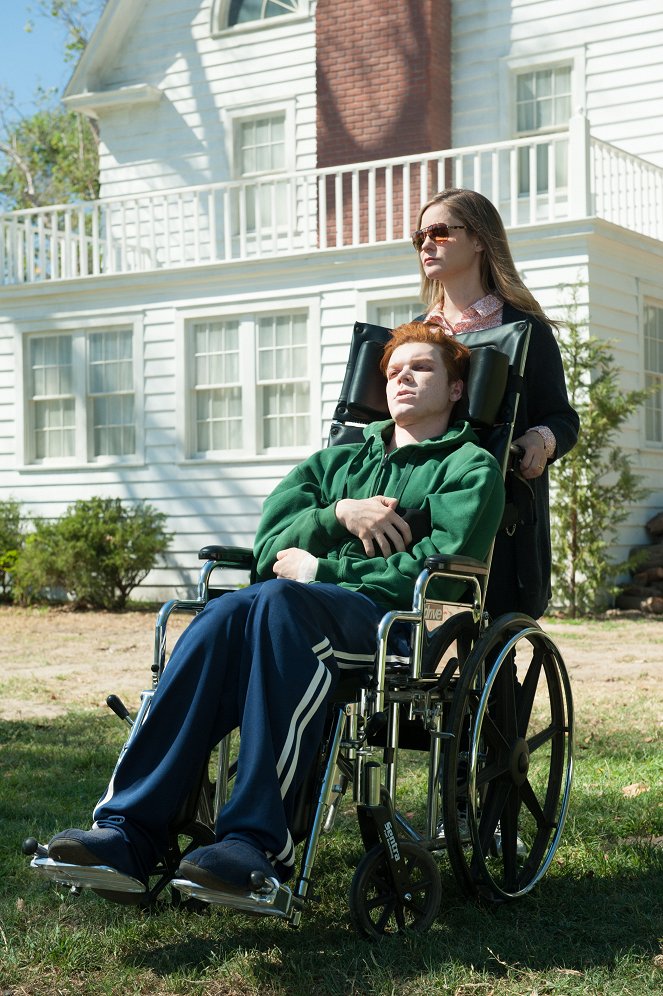 Amityville: Probuzení - Z filmu - Cameron Monaghan, Jennifer Jason Leigh
