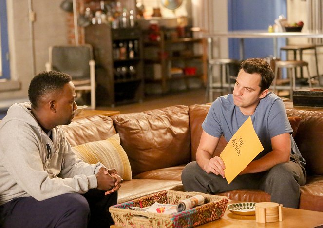 New Girl - The Decision - Photos - Lamorne Morris, Max Greenfield