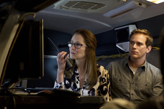 Major Crimes - Season 1 - Citizen's Arrest - Photos - Mary McDonnell, Phillip P. Keene