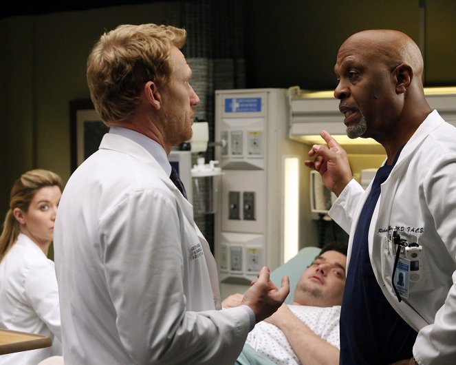 Grey's Anatomy - We Gotta Get Out of This Place - Photos - Kevin McKidd, Jeffrey Addiss, James Pickens Jr.