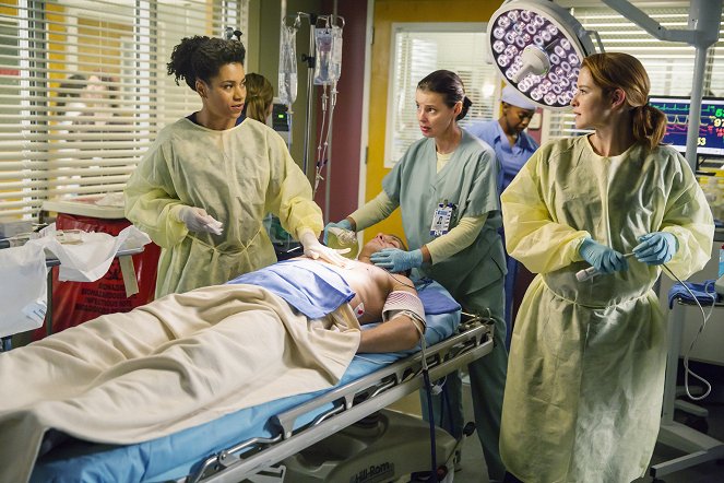 Grey's Anatomy - Die jungen Ärzte - Schockzustand - Filmfotos - Kelly McCreary, Sarah Drew