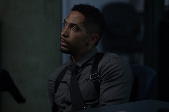 Dirk Gently's Holistic Detective Agency - Two Sane Guys Doing Normal Things - Photos - Neil Brown Jr.