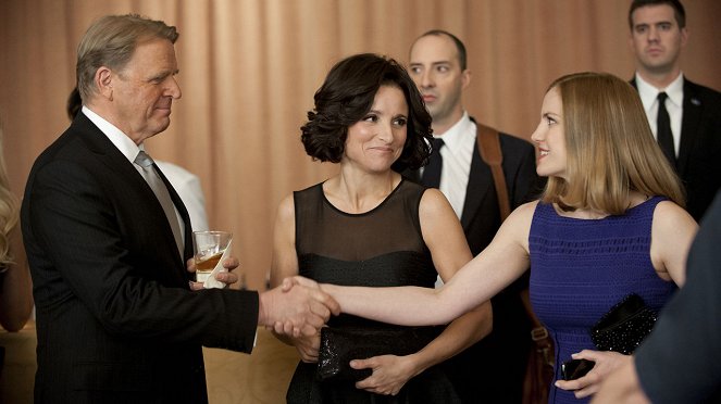 Veep - Season 2 - The Vic Allen Dinner - Photos - Julia Louis-Dreyfus, Anna Chlumsky