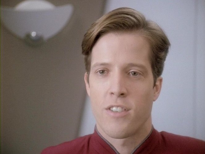 Star Trek: Stacja kosmiczna - Season 4 - Raj utracony - Z filmu - David Drew Gallagher