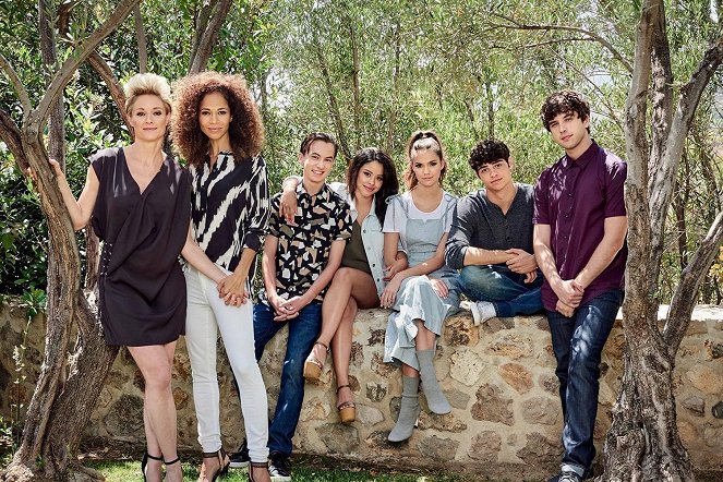 The Fosters - Season 5 - Promoción - Teri Polo, Sherri Saum, Hayden Byerly, Cierra Ramirez, Maia Mitchell, Noah Centineo, David Lambert