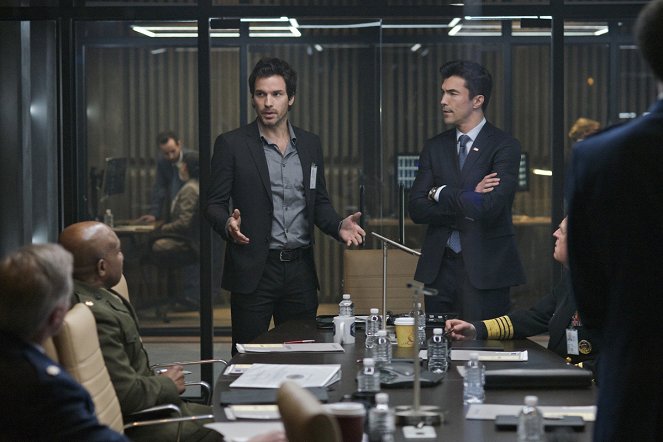 Salvation - Another Trip Around the Sun - Photos - Santiago Cabrera, Ian Anthony Dale