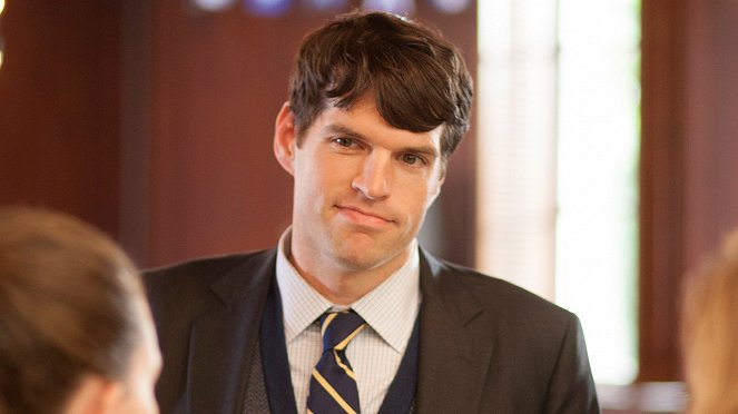 Veep - Season 3 - Some New Beginnings - De la película - Timothy Simons