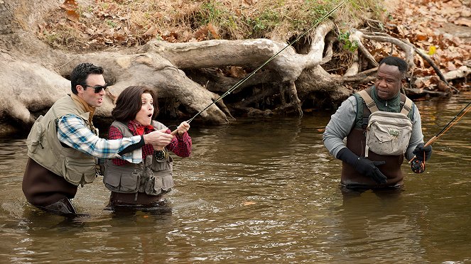 Veep - Season 3 - Fishing - Photos - Reid Scott, Julia Louis-Dreyfus, Isiah Whitlock Jr.