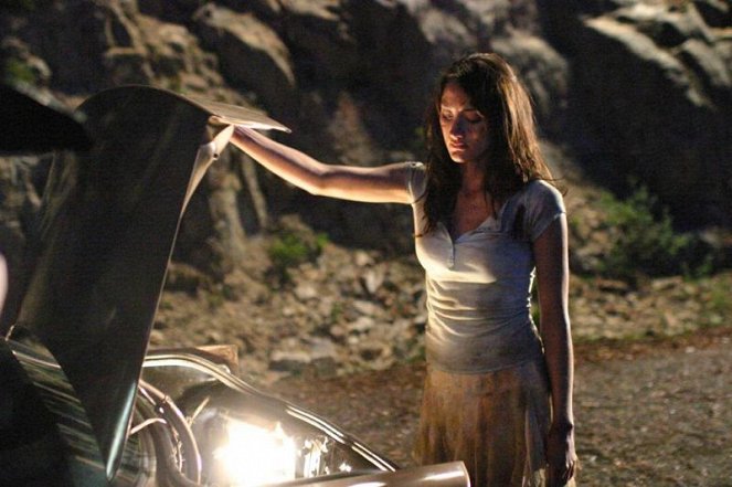 Masters of Horror - Season 1 - Incident On and Off a Mountain Road - Photos