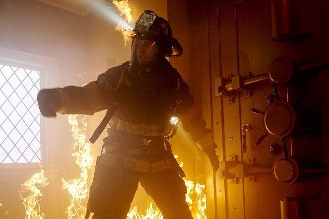 Chicago Fire - On the Warpath - Photos