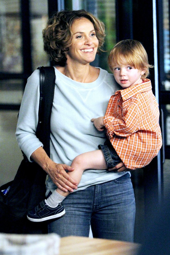 Private Practice - Deal with It - Photos - Amy Brenneman