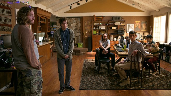 Silicon Valley - Photos - T.J. Miller, Thomas Middleditch, Zach Woods