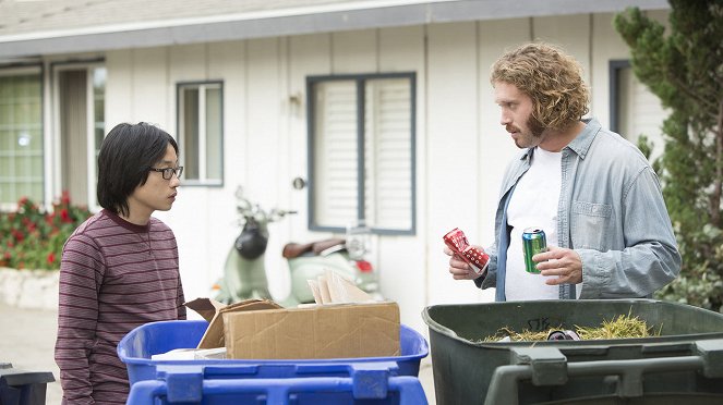 Silicon Valley - The Lady - Photos - Jimmy O. Yang, T.J. Miller