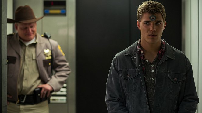 The Leftovers - B.J. and the A.C. - Van film - Chris Zylka