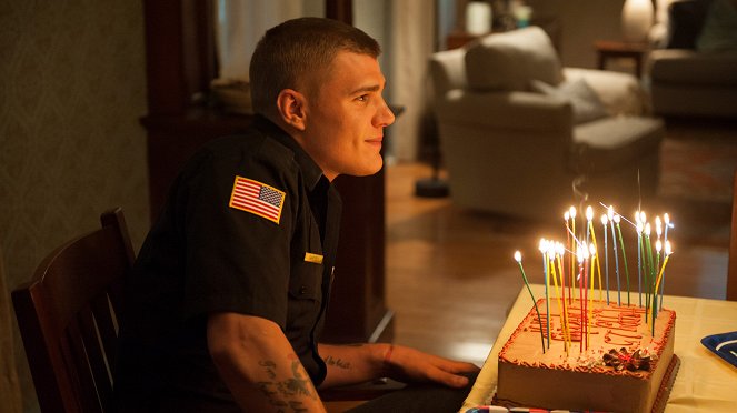 The Leftovers - The Book of Kevin - Photos - Chris Zylka
