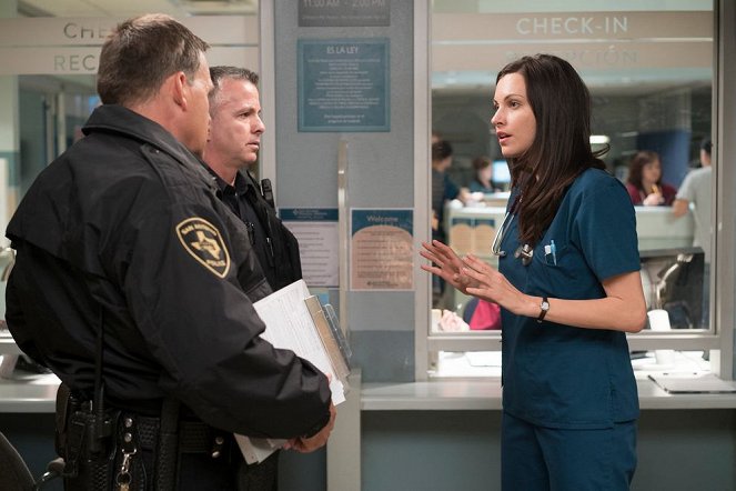 The Night Shift - Hold On - De la película - Jill Flint