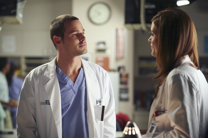 Grey's Anatomy - Season 3 - From a Whisper to a Scream - Photos - Justin Chambers, Kate Walsh