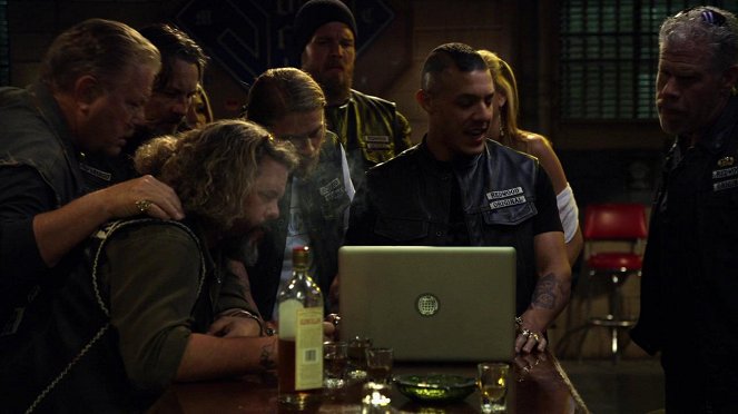 Sons of Anarchy - Le Nettoyeur - Film - William Lucking, Tommy Flanagan, Mark Boone Junior, Charlie Hunnam, Ryan Hurst, Theo Rossi, Ron Perlman