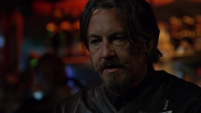 Sons of Anarchy - Turning and Turning - Photos - Tommy Flanagan
