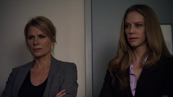 Sons of Anarchy - The Push - Photos - Ally Walker