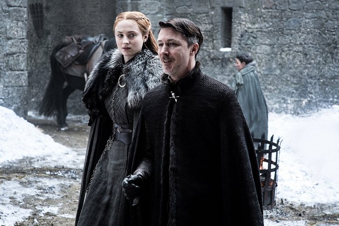 Game Of Thrones - Die Gerechtigkeit der Königin - Filmfotos - Aidan Gillen, Sophie Turner