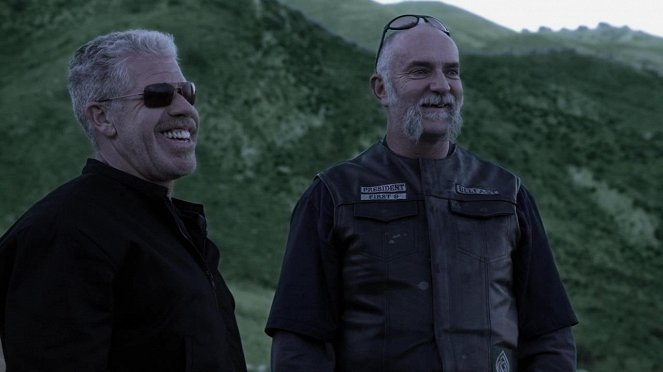 Sons of Anarchy - Lochan Mor - Photos - Ron Perlman, Andy McPhee