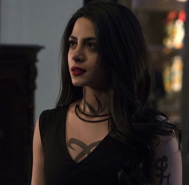 Shadowhunters: The Mortal Instruments - A Problem of Memory - Photos - Emeraude Toubia