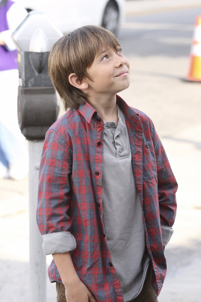Private Practice - Don't Stop 'Till You Get Enough - Photos - Griffin Gluck