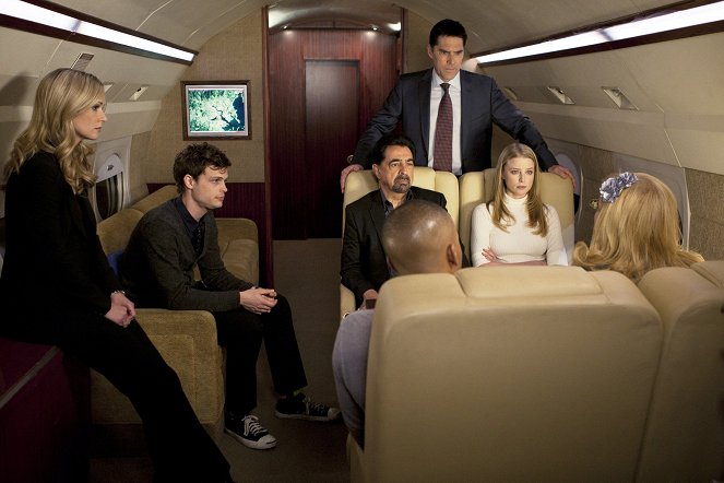 Criminal Minds - Season 6 - Lauren Reynolds ist tot - Filmfotos - A.J. Cook, Matthew Gray Gubler, Joe Mantegna, Thomas Gibson, Rachel Nichols