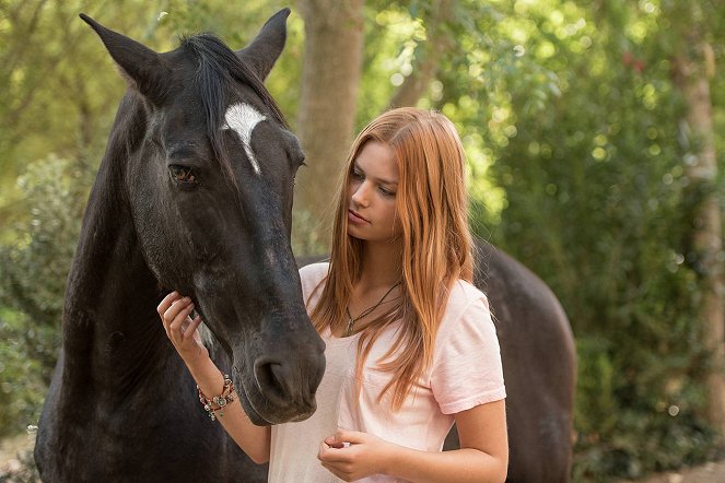 Wicher - Dzikie konie - Z filmu - Hanna Binke