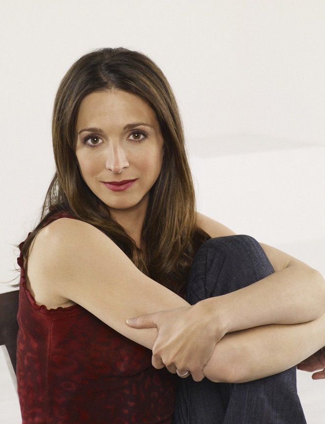 Two and a Half Men - Promo - Marin Hinkle