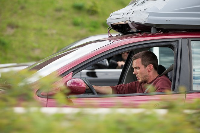 Autobahn - Film - Nicholas Hoult