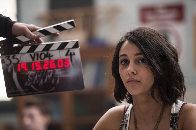 Power Rangers - Van de set - Naomi Scott