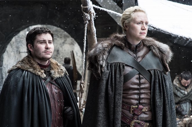 Hra o trůny - Válečná kořist - Z filmu - Daniel Portman, Gwendoline Christie