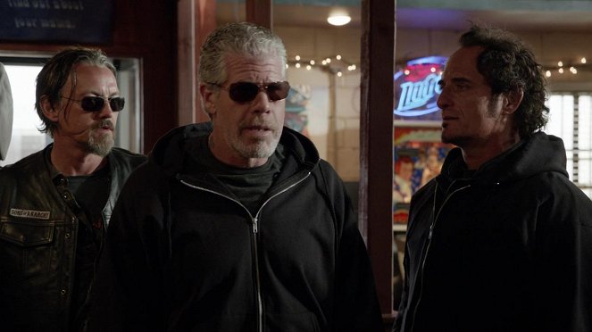 Sons of Anarchy - Booster - Photos - Tommy Flanagan, Ron Perlman, Kim Coates