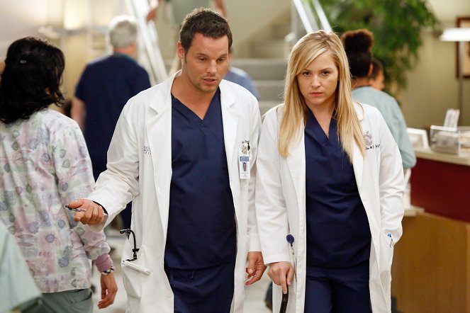 Grey's Anatomy - Season 9 - I Was Made for Lovin' You - Photos - Justin Chambers, Jessica Capshaw