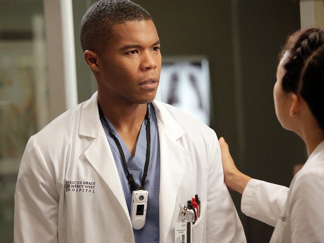 Grey's Anatomy - Season 9 - I Was Made for Lovin' You - Photos - Gaius Charles