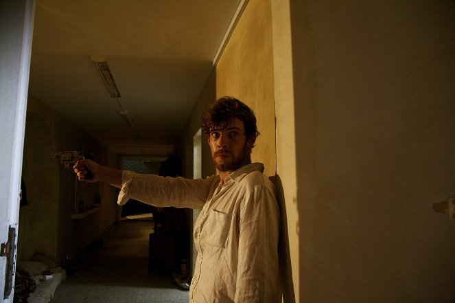 Le Vol des cigognes - Do filme - Harry Treadaway