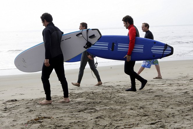 Numb3rs - Charlie Don't Surf - Photos - Dylan Bruno, David Krumholtz, Peter MacNicol