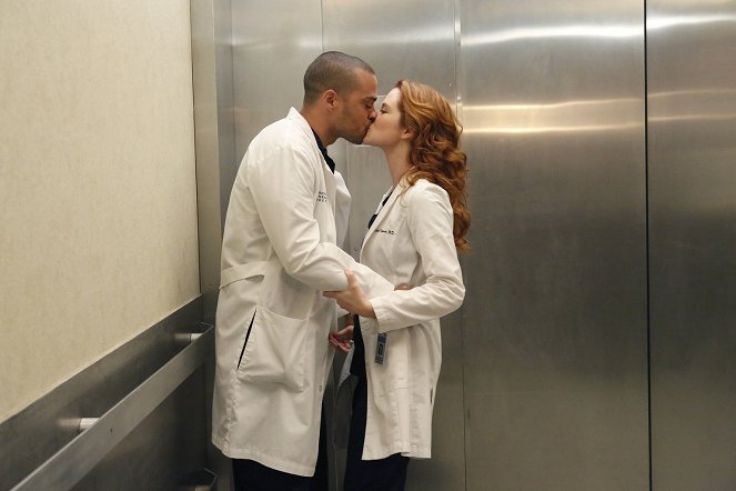 Grey's Anatomy - Season 10 - You Be Illin' - Photos - Jesse Williams, Sarah Drew