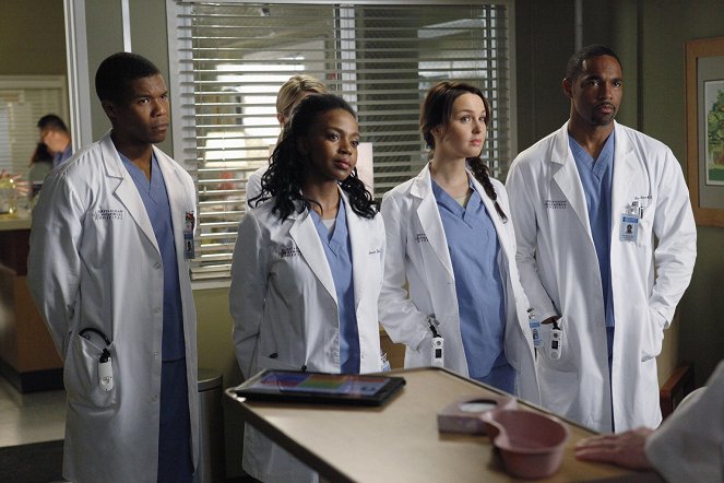 Grey's Anatomy - Season 10 - Go It Alone - Photos - Gaius Charles, Jerrika Hinton, Camilla Luddington, Jason George