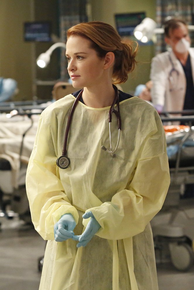 Grey's Anatomy - Fear (of the Unknown) - Photos - Sarah Drew