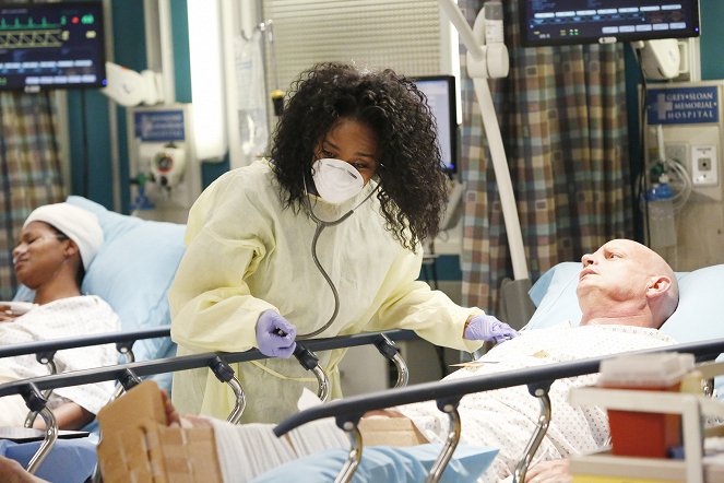 Grey's Anatomy - Fear (of the Unknown) - Photos - Jerrika Hinton