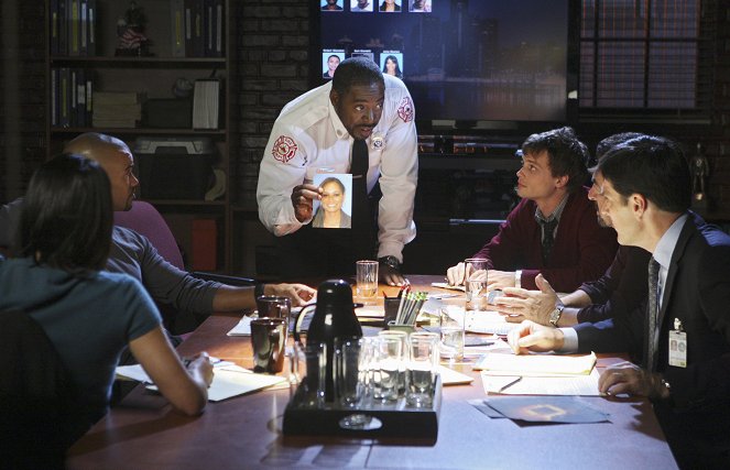 Criminal Minds - Season 6 - Flammen der Rache - Filmfotos - Shemar Moore, Ernie Hudson, Matthew Gray Gubler, Thomas Gibson