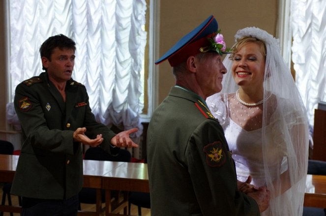 Razrešitě těbja pocelovať... na svadbě - Z filmu - Igor Lifanov, Boris Ščerbakov, Marija Kulikova