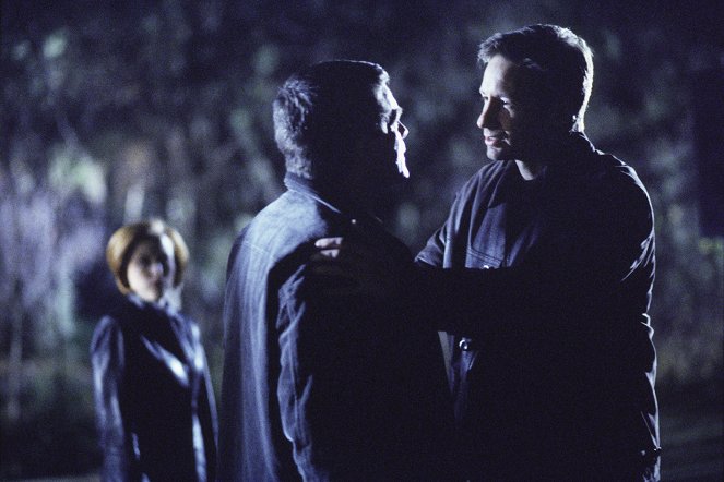 The X-Files - Closure - Photos - David Duchovny