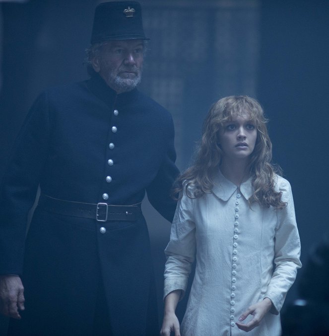 The Limehouse Golem - Filmfotos - Clive Russell, Olivia Cooke