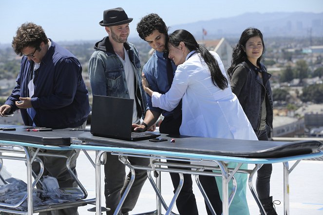 Scorpion - A Cyclone - Photos - Ari Stidham, Eddie Kaye Thomas, Elyes Gabel, Jadyn Wong