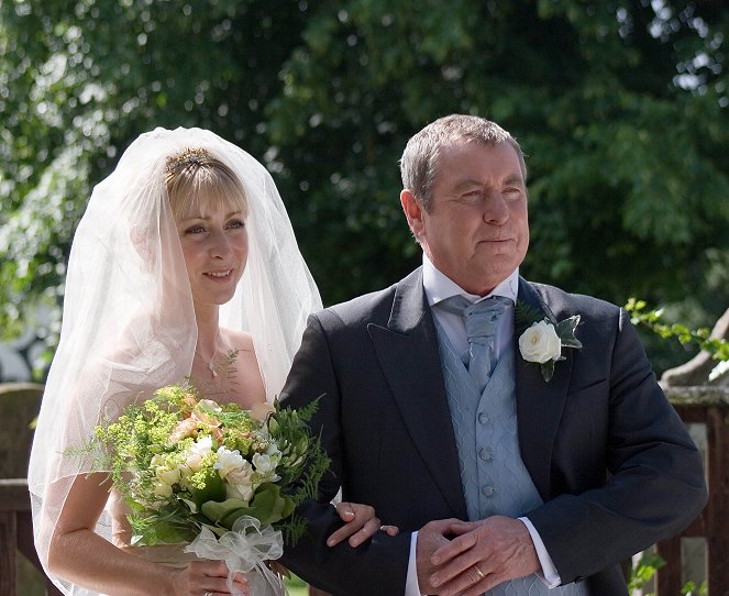 Midsomerin murhat - Blood Wedding - Kuvat elokuvasta - Laura Howard, John Nettles