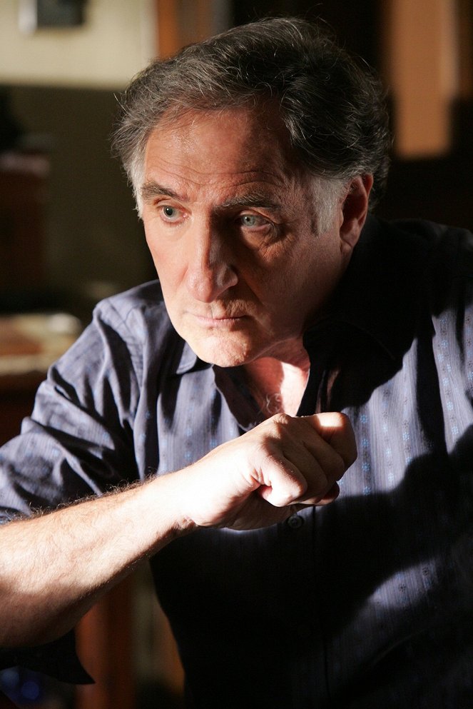 Numb3rs - Contenders - Photos - Judd Hirsch